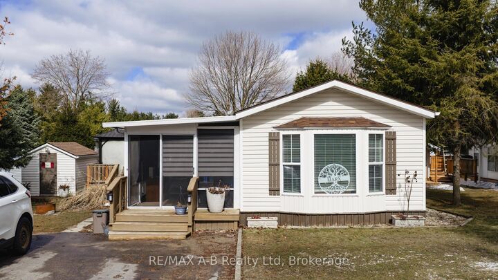 316489 31st Line 936 — photo 1