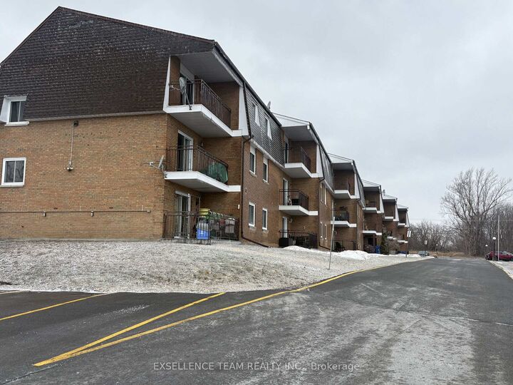 220 Kenyon Street — photo 1