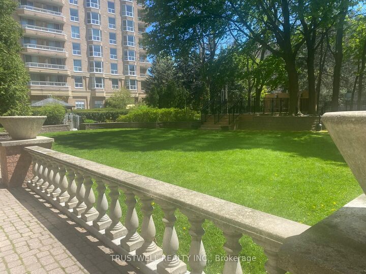 Property Photo: 21 Overlea Boulevard 1107 ON M4H 1P2