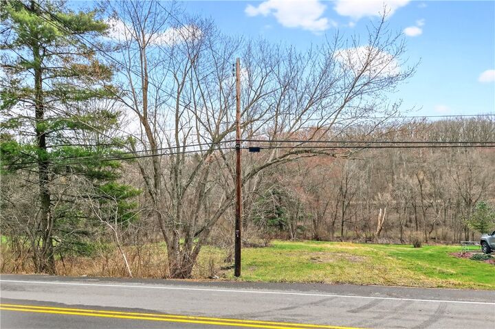 Property Photo: 3056 Santiago Rd PA 15126