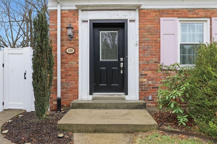 Property Photo:  129 Morewood Rd  PA 15116 