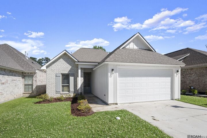 Property Photo:  15627 Fields Creek Ave  LA 70816 