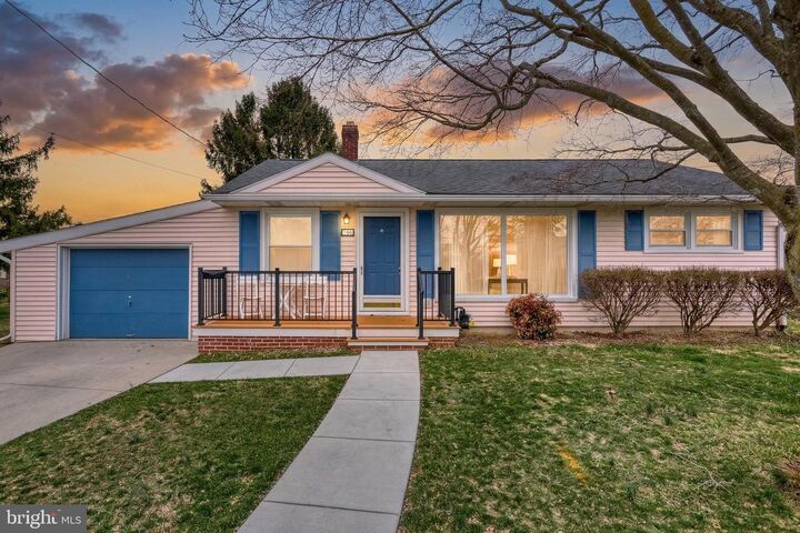 Property Photo:  30 Lincoln Drive  PA 17331 