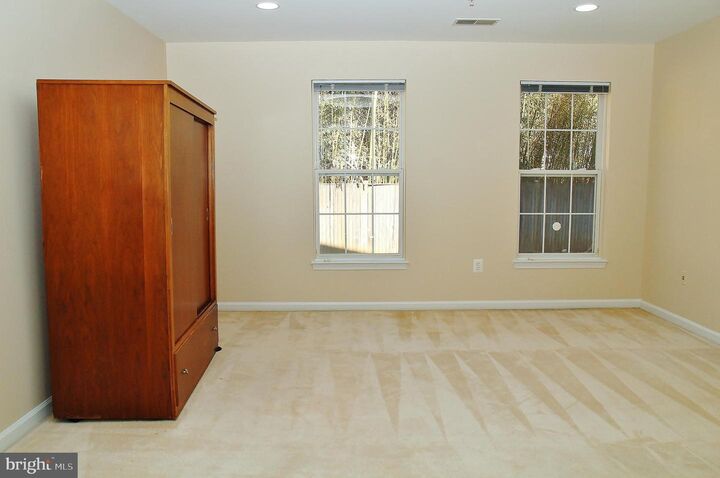 Property Photo: 7532 Coxton Court B 122 VA 22306