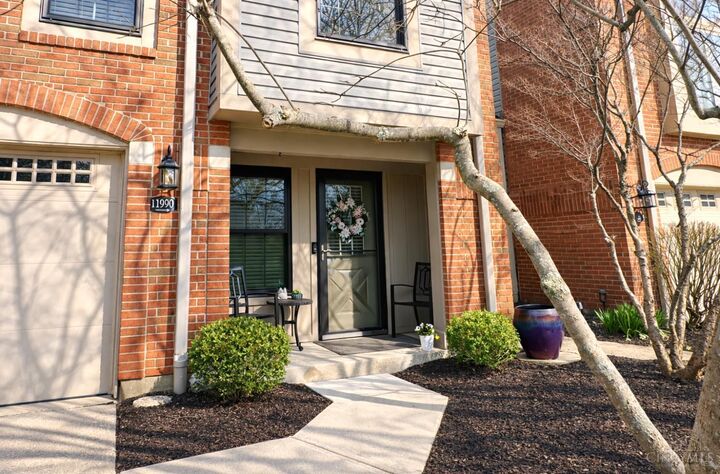 Property Photo:  11990 Thames Place  OH 45241 