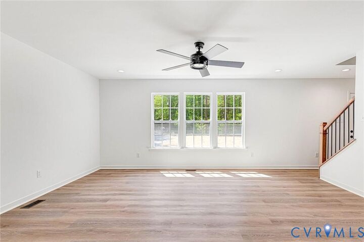 Property Photo:  512 Freedom Drive  VA 22546 