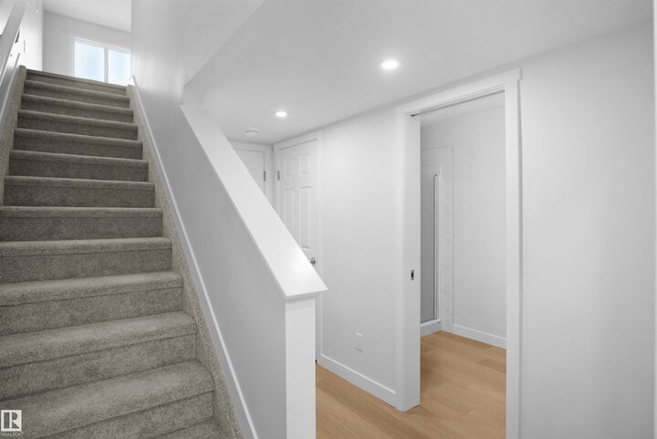 Property Photo:  5145 River's Edge Way NW  AB T6M 3B6 