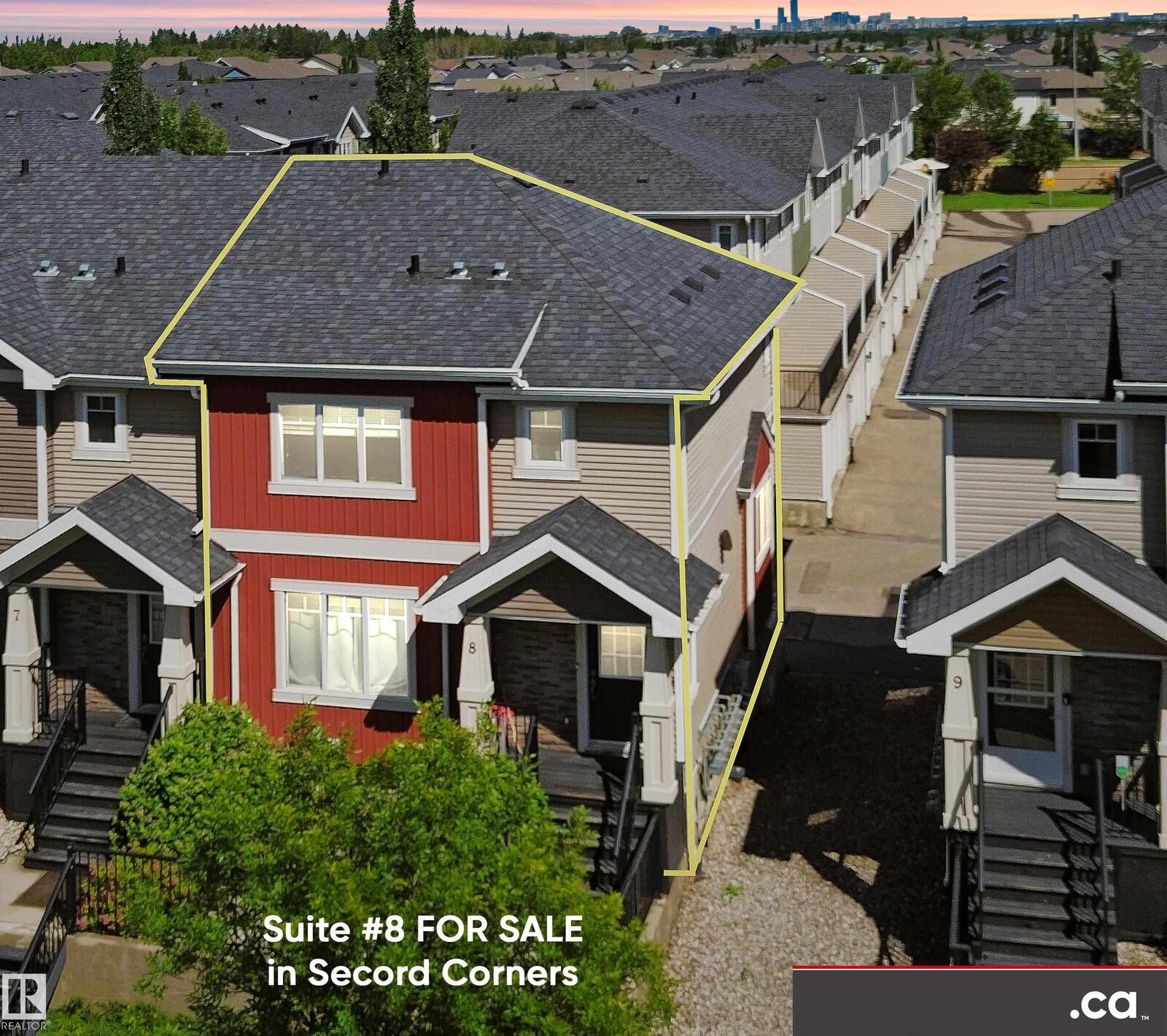 Property Photo: 9535 217 Street NW 8 AB T5J 4P5