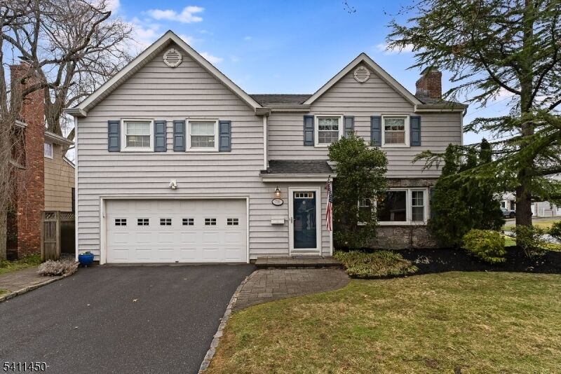 Property Photo:  735 Castleman Dr  NJ 07090 