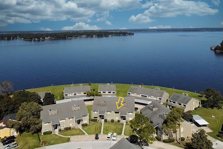 Property Photo:  162 April Point Drive S  TX 77356 