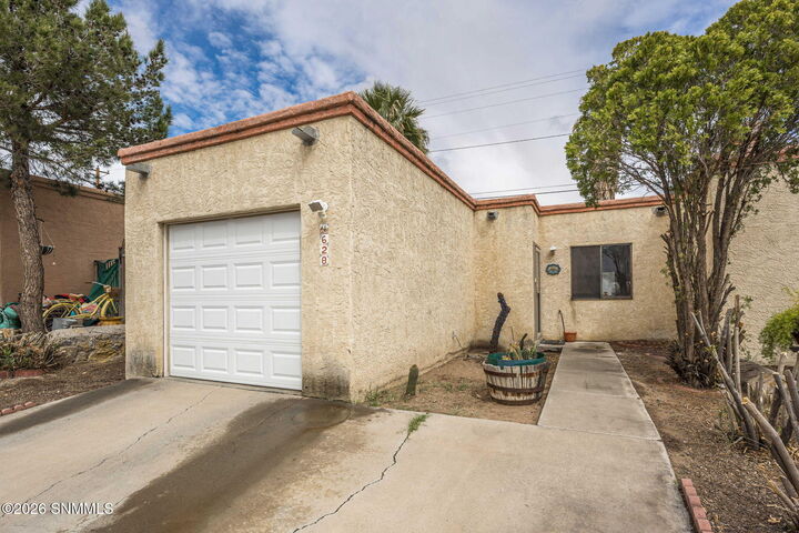 Property Photo:  628 Cindy Place  NM 88001 
