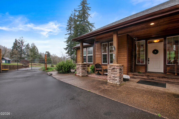 Property Photo:  5596 Salmon River Highway  OR 97368 