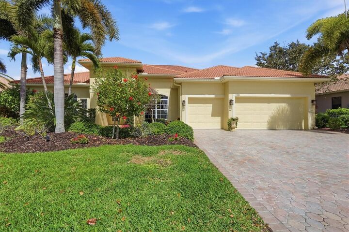 Property Photo:  1251 Tuscany Boulevard  FL 34292 
