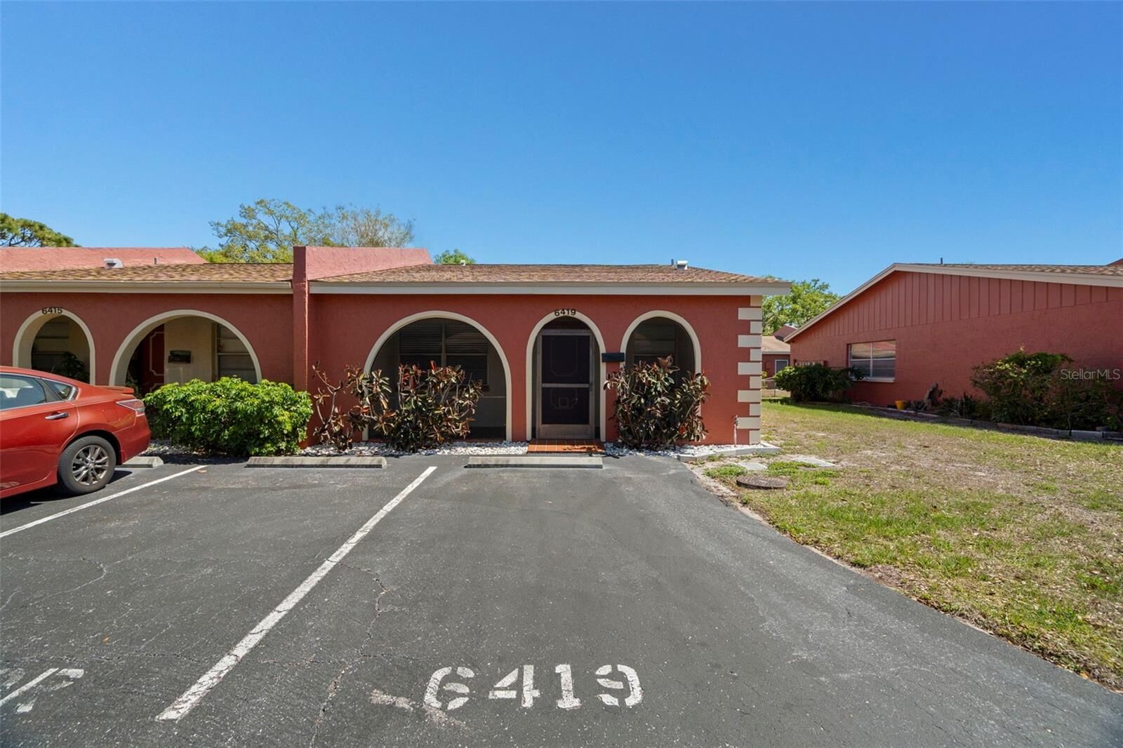 Property Photo:  6419 Bonnie Bay Circle N  FL 33781 