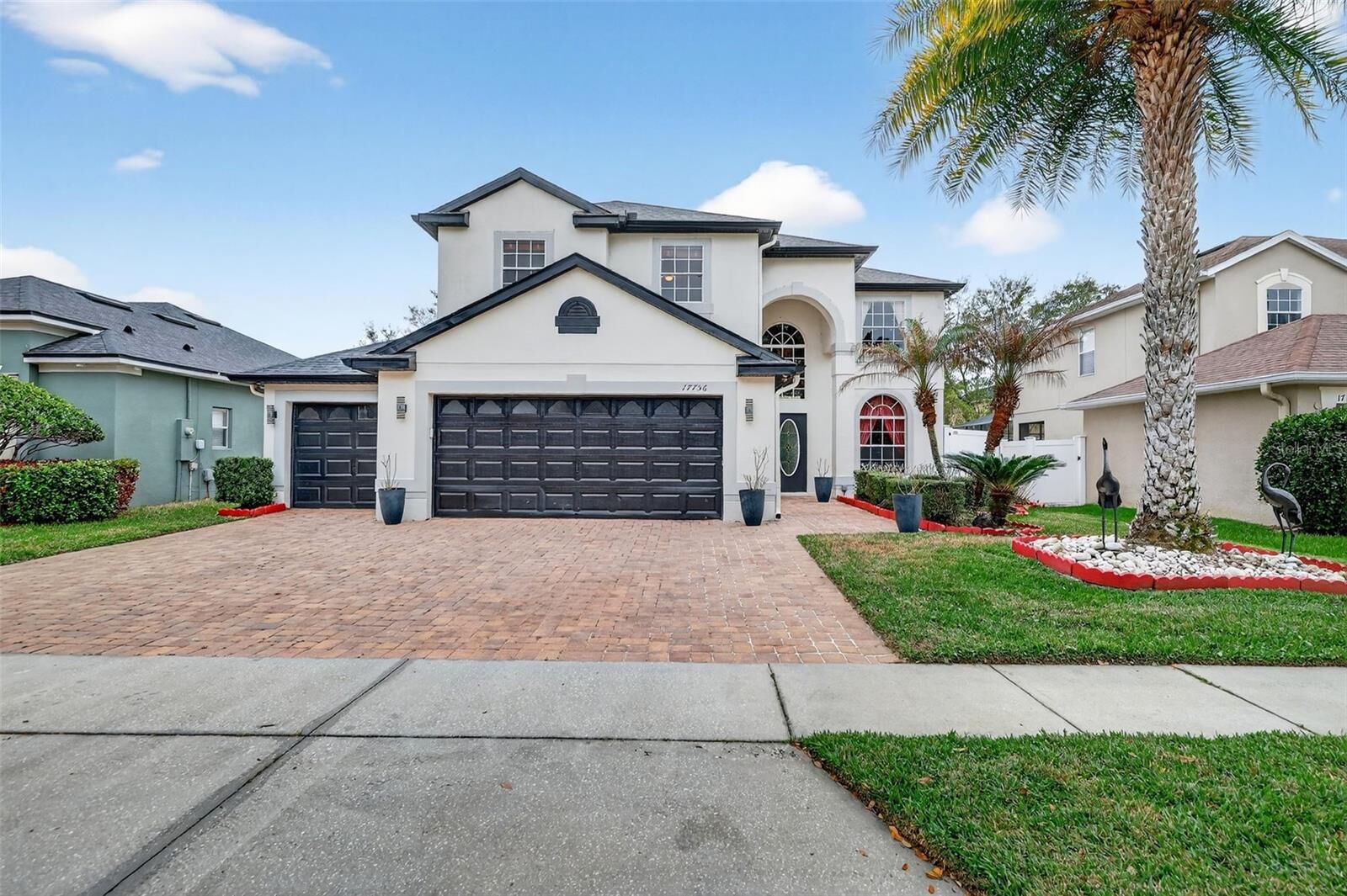 Property Photo: 17756 Sterling Pond Lane FL 32820