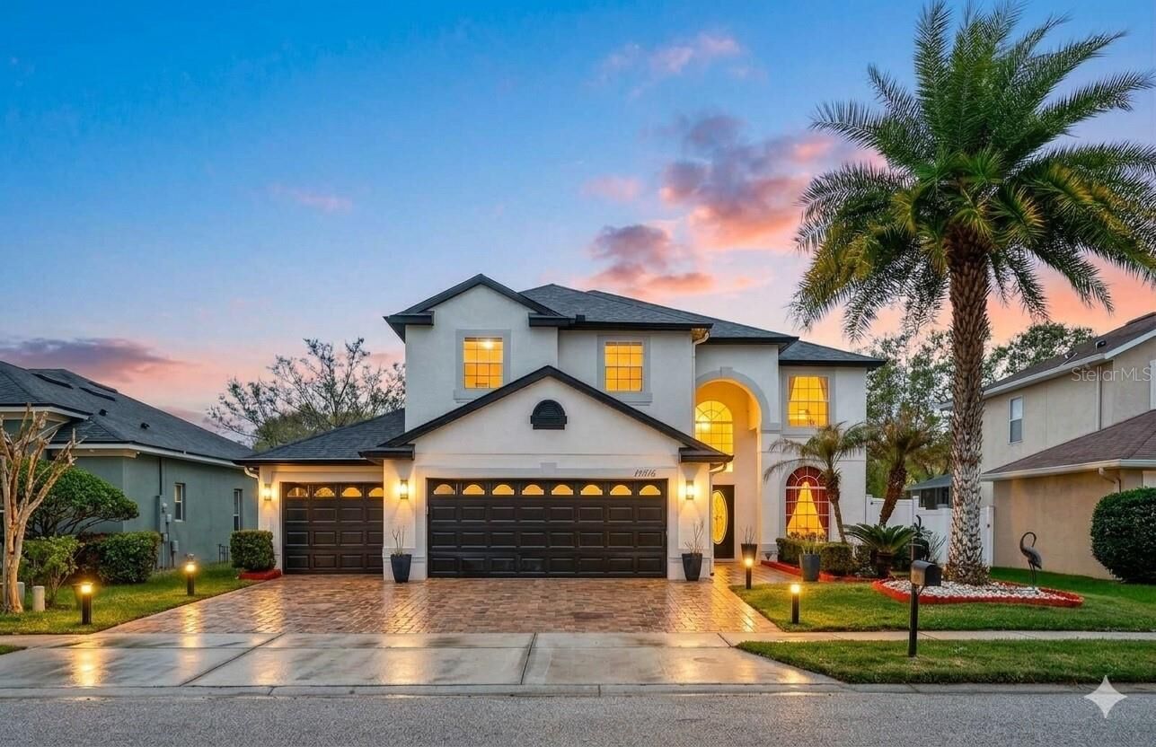 Property Photo: 17756 Sterling Pond Lane FL 32820
