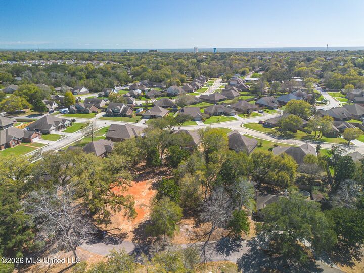 Property Photo:  Harmanson Vue  MS 39531 