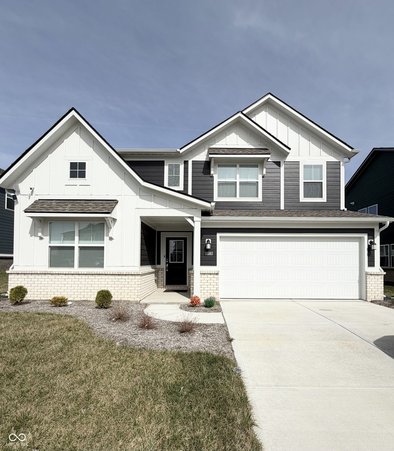 Property Photo: 1208 Taggart Way IN 46143