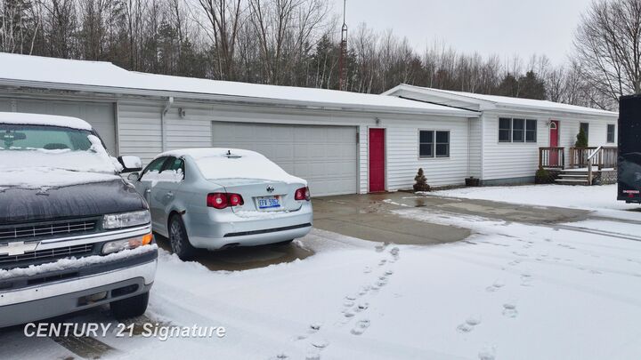 Property Photo:  1620 S Fordney Road  MI 48626 
