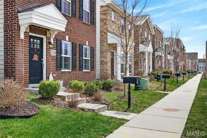 Property Photo: 2106 Hereford Street MO 63110