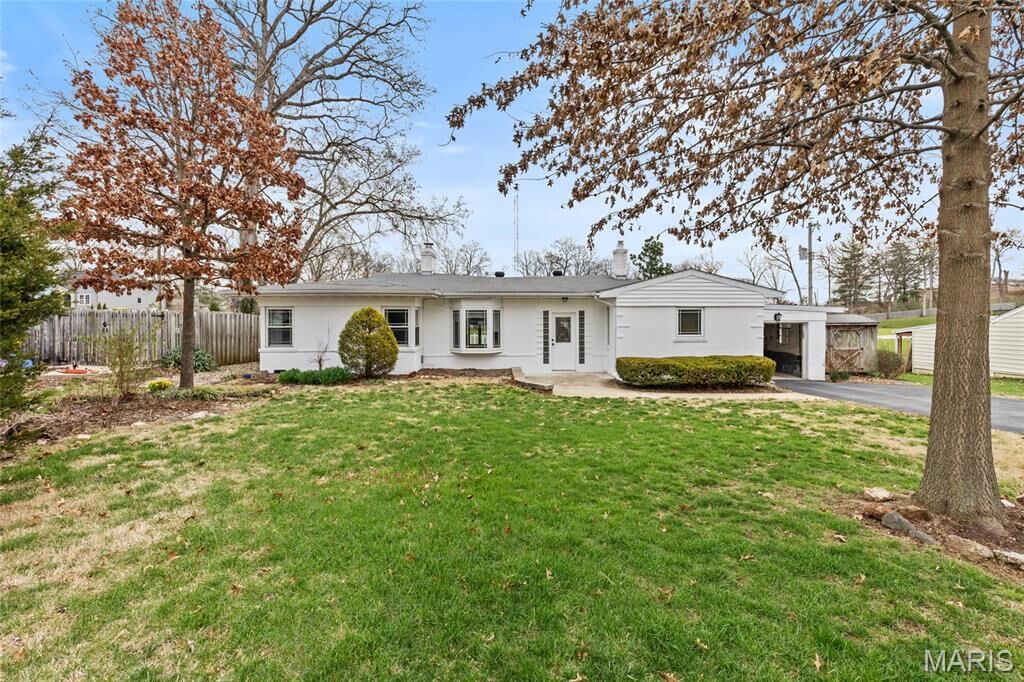 Property Photo:  9422 Parklind Drive  MO 63126 