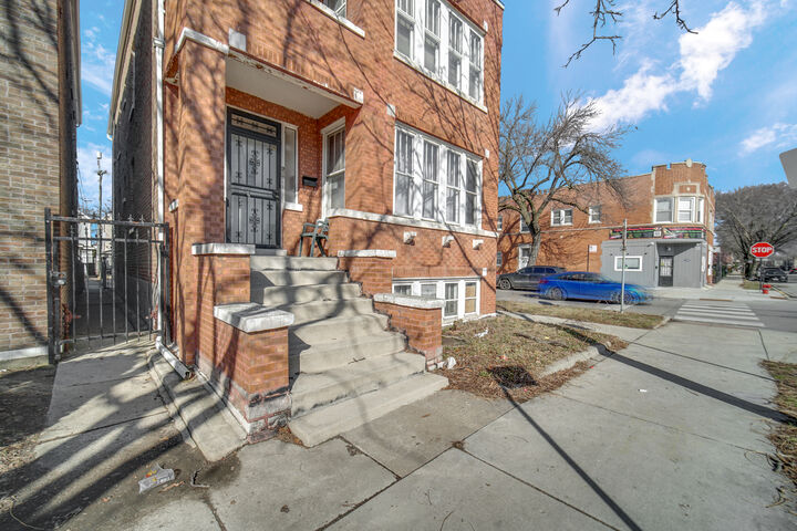 Property Photo:  4500 S California Avenue  IL 60632 