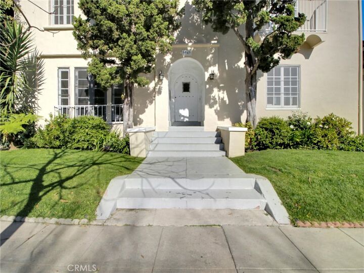 Property Photo: 9949 Young Drive 204 CA 90212