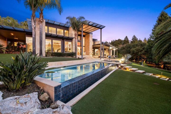 Property Photo: