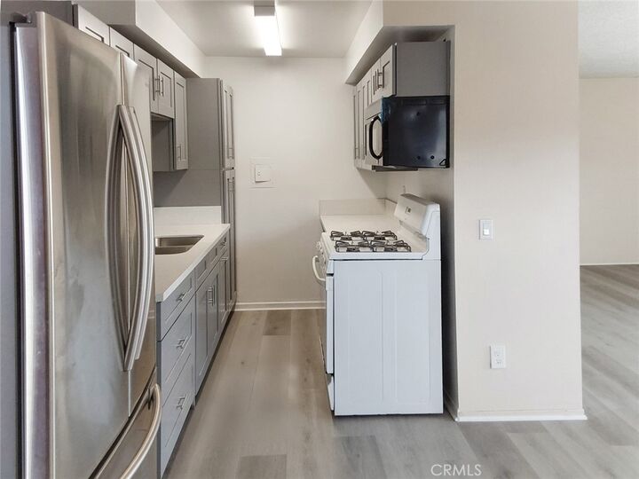 Property Photo:  1006 Boynton Street 2  CA 91205 