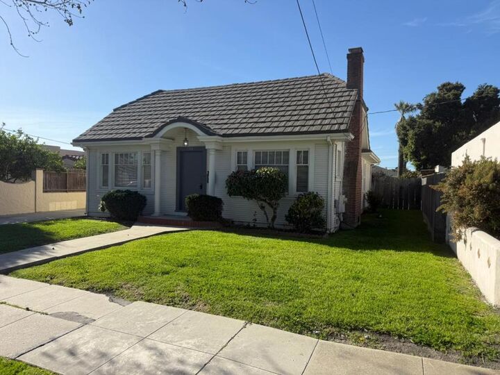 Property Photo:  22 Willow Street  CA 93901 