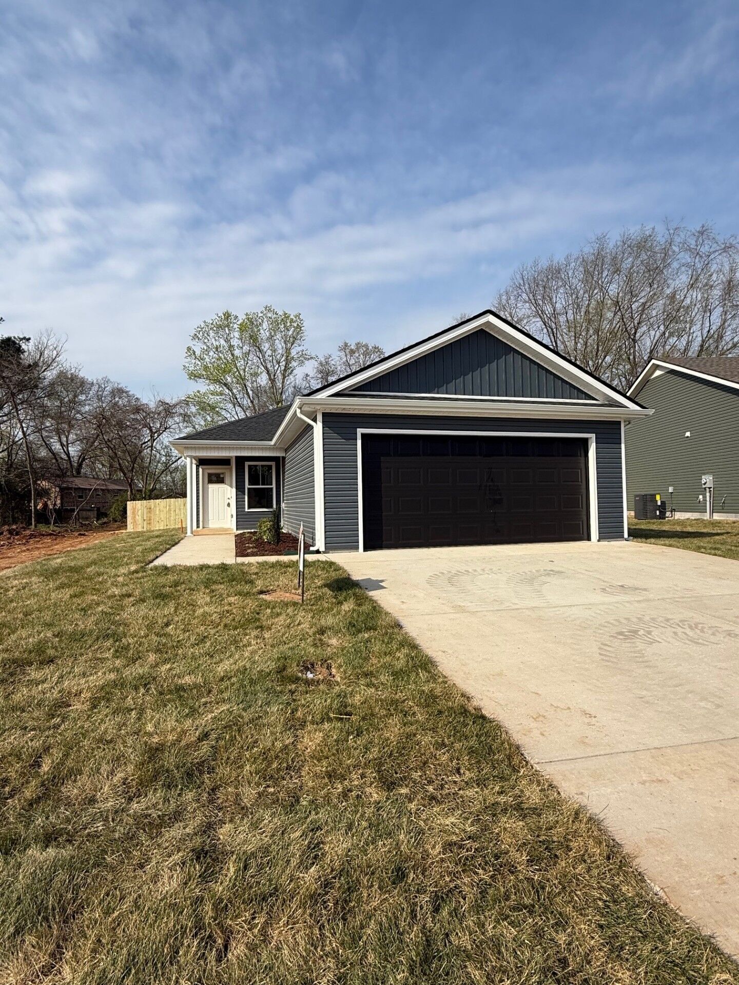 Property Photo:  2663 Scott Dr  TN 37042 