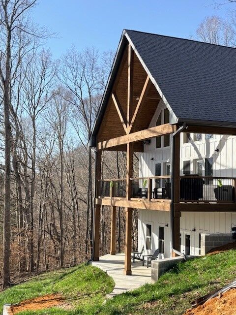 Property Photo:  222 Hidden Hallow Cove  TN 37330 