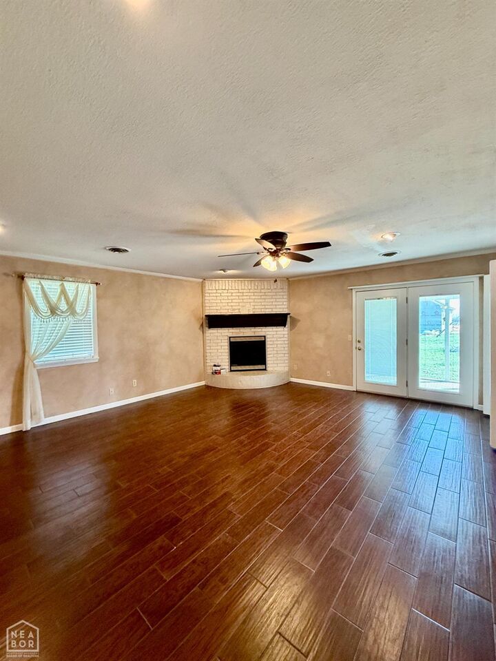 Property Photo:  402 Thurmond Street  AR 72438 