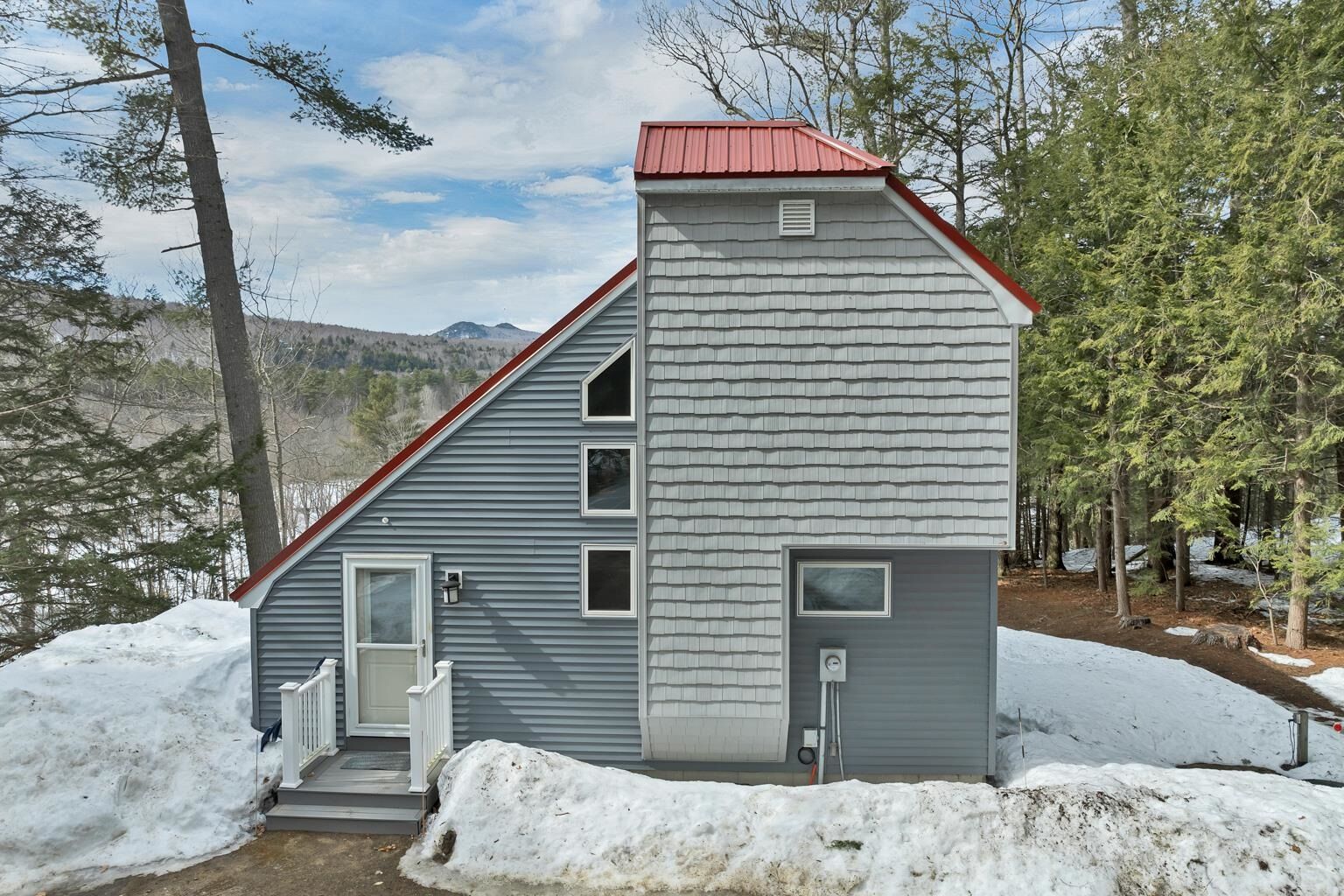 Property Photo:  60 Northpointe Road  NH 03285 