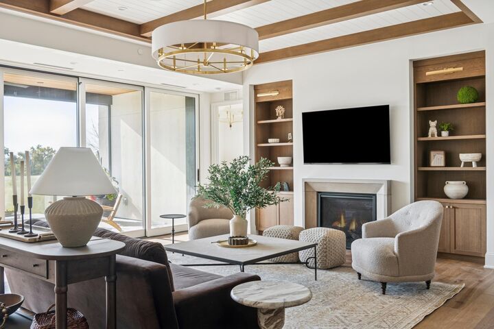 Property Photo:  2408 Commerce Boulevard 201  MN 55364 