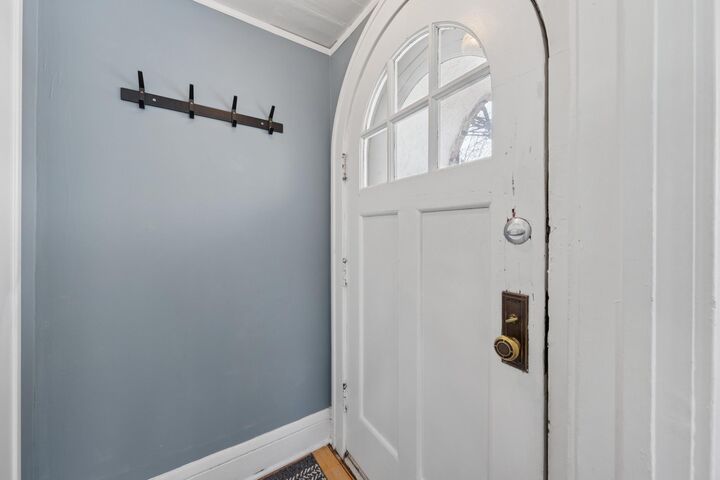 Property Photo:  5221 43rd Avenue S  MN 55417 