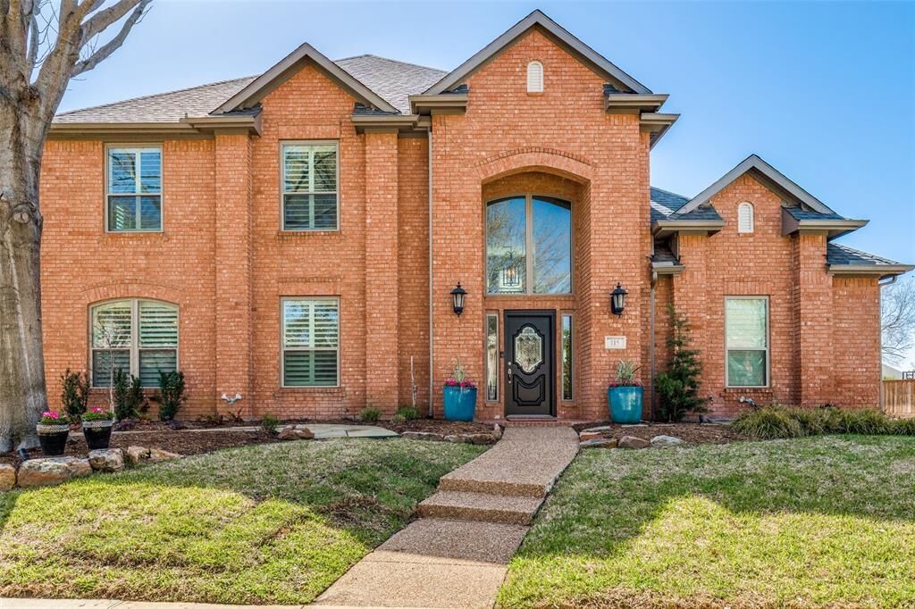 Property Photo:  115 Flintshire Way  TX 75019 