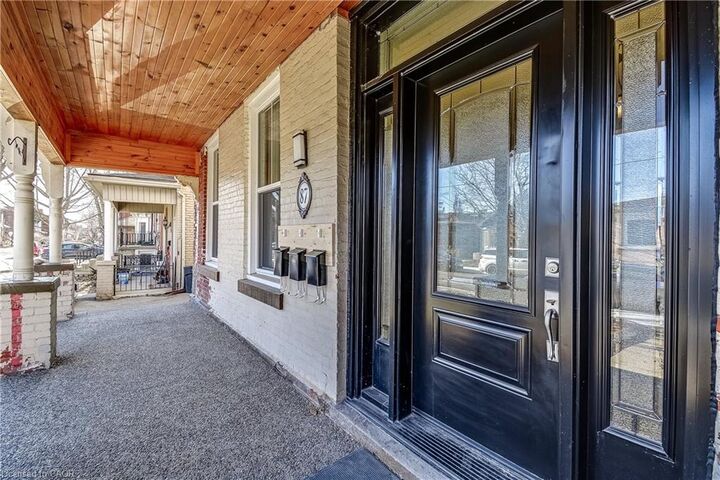 Photo de la propriété:  87 Colbourne Street 3  ON L8R 2G6 