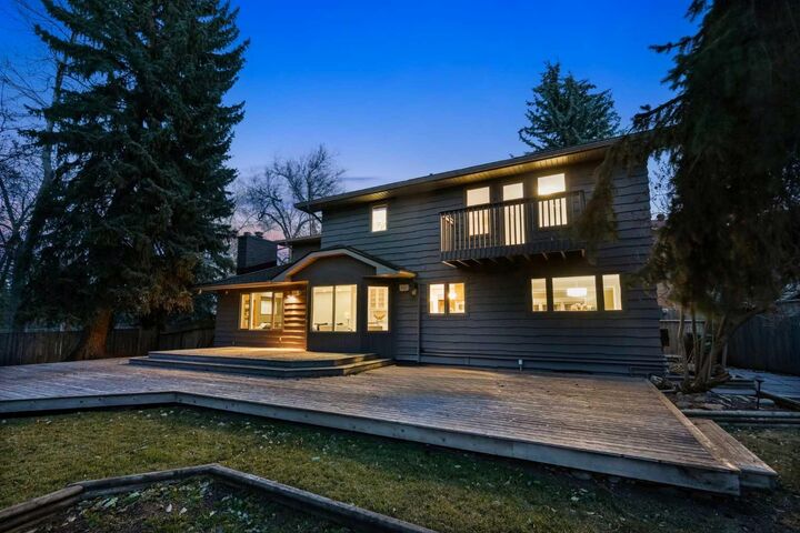 Photo de la propriété:  723 Willamette Drive SE  AB T2J 2A3 