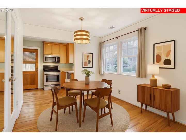 Property Photo: 4030 SE Ivon St 1 OR 97202