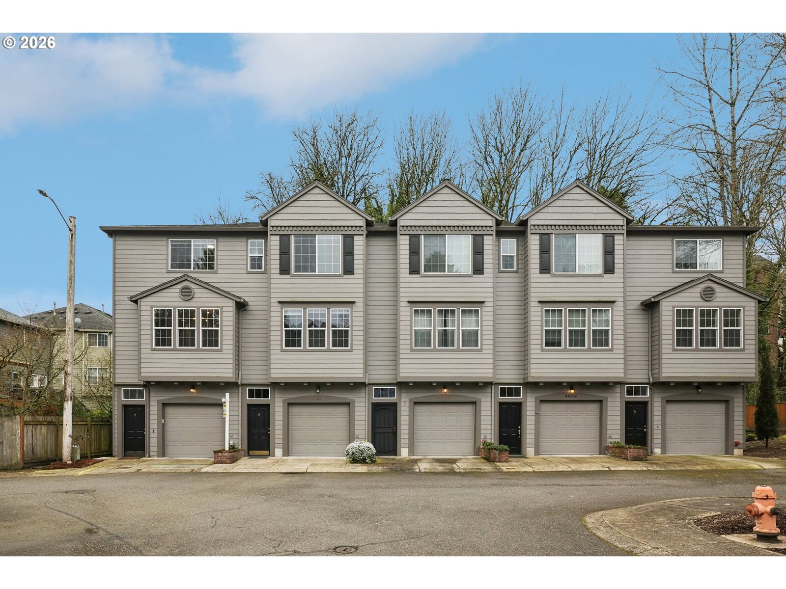 Property Photo:  4818 SW 2nd Ct  OR 97239 