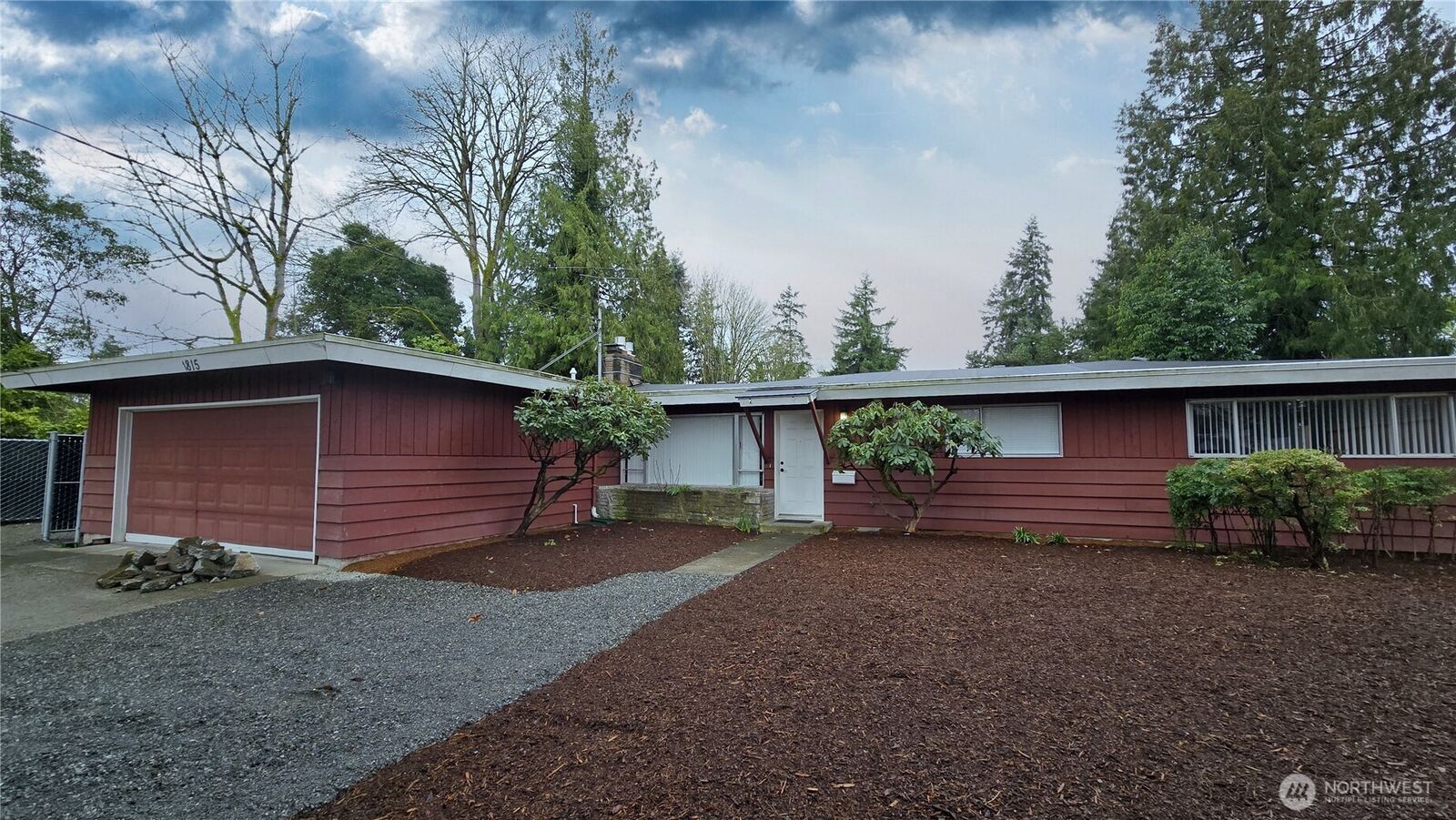 Property Photo:  1815  116th Avenue NE  WA 98004 