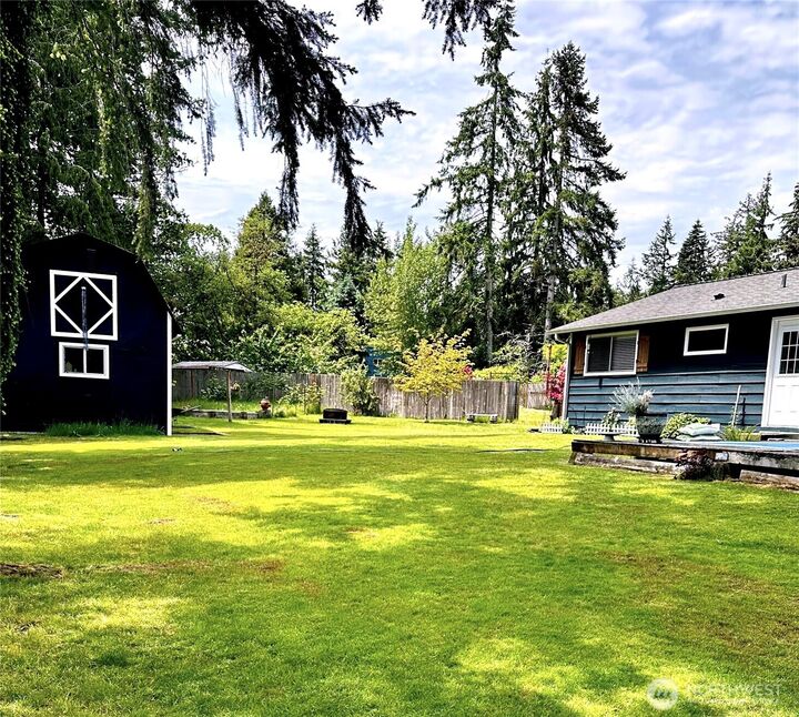 Property Photo:  13706  31st Drive SE  WA 98012 