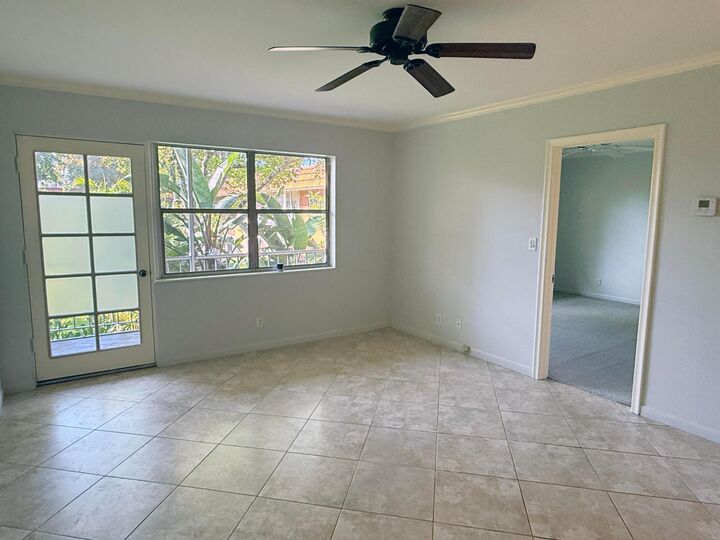 Property Photo:  136 NE 19th Court 220F  FL 33305 