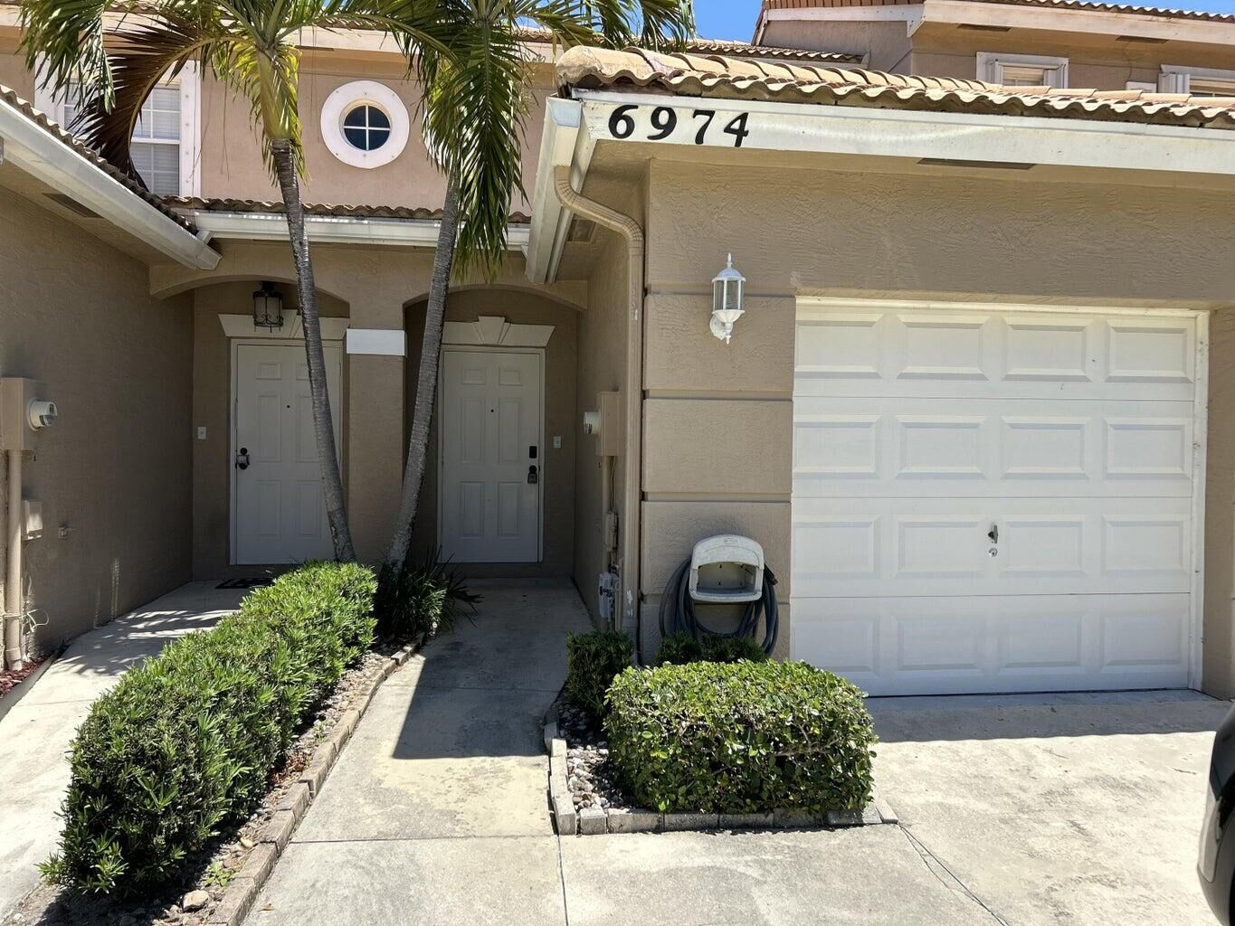 Property Photo:  6974 Oak Bridge Lane  FL 33467 