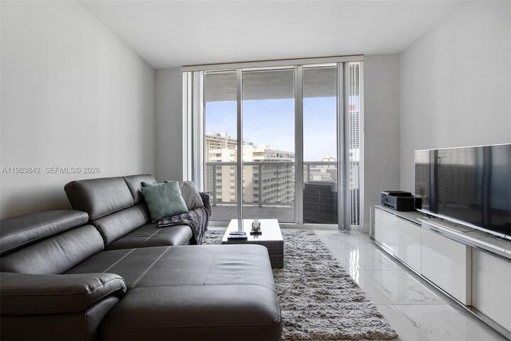 Property Photo:  1800 S Ocean Dr 909  FL 33009 