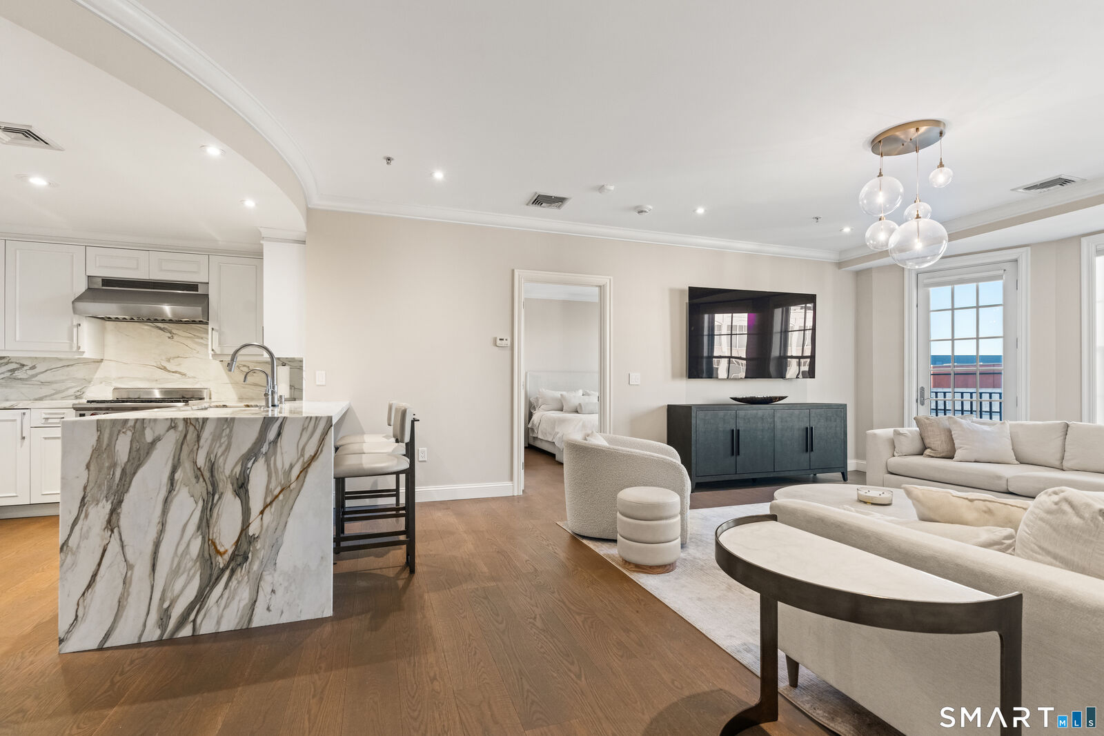 Property Photo:  85 Memorial Road Apt 411  CT 06107 