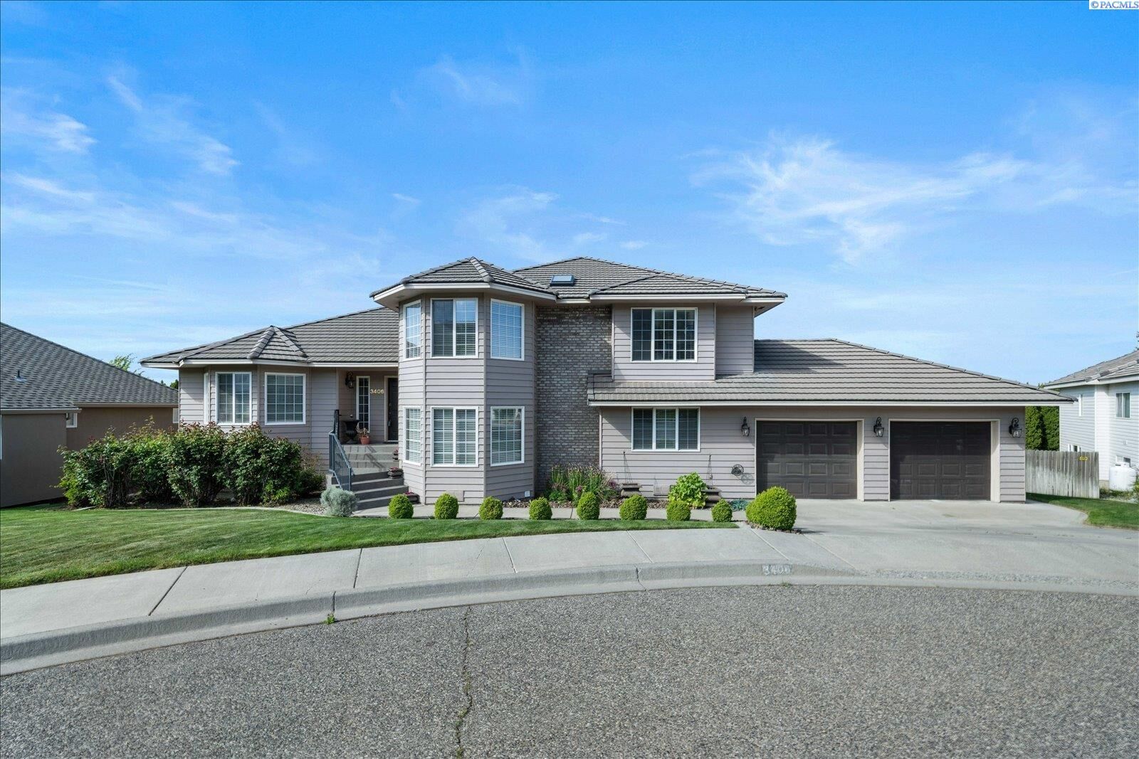 Property Photo:  3406 W 42nd Ave  WA 99337 