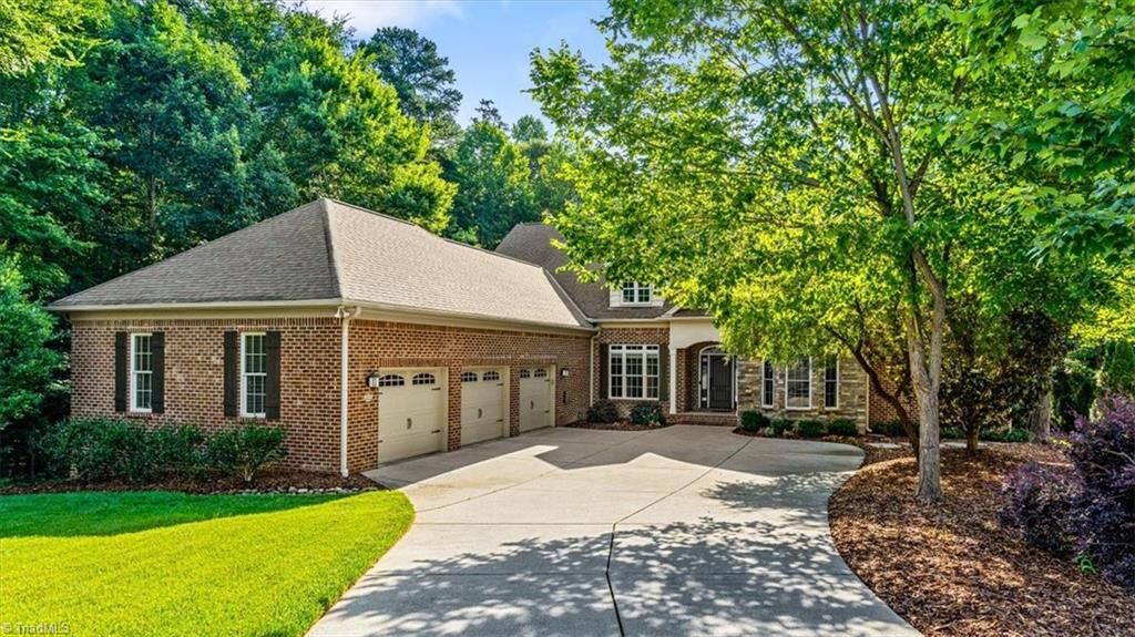 Property Photo:  2435 Lake Oak Court  NC 27265 