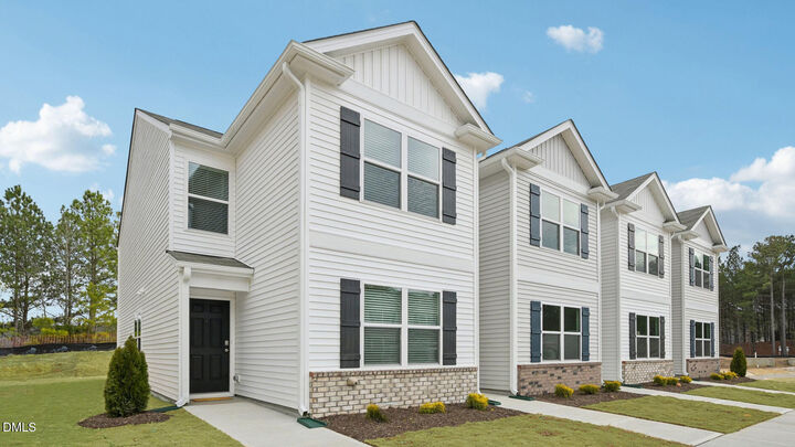 Property Photo:  5814 Brambleberry Way  NC 27616 